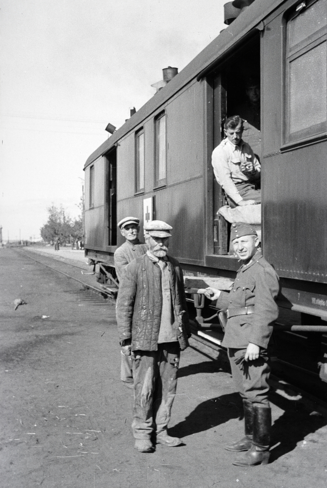 1942, Reményi József, hospital-train, Fortepan #257636