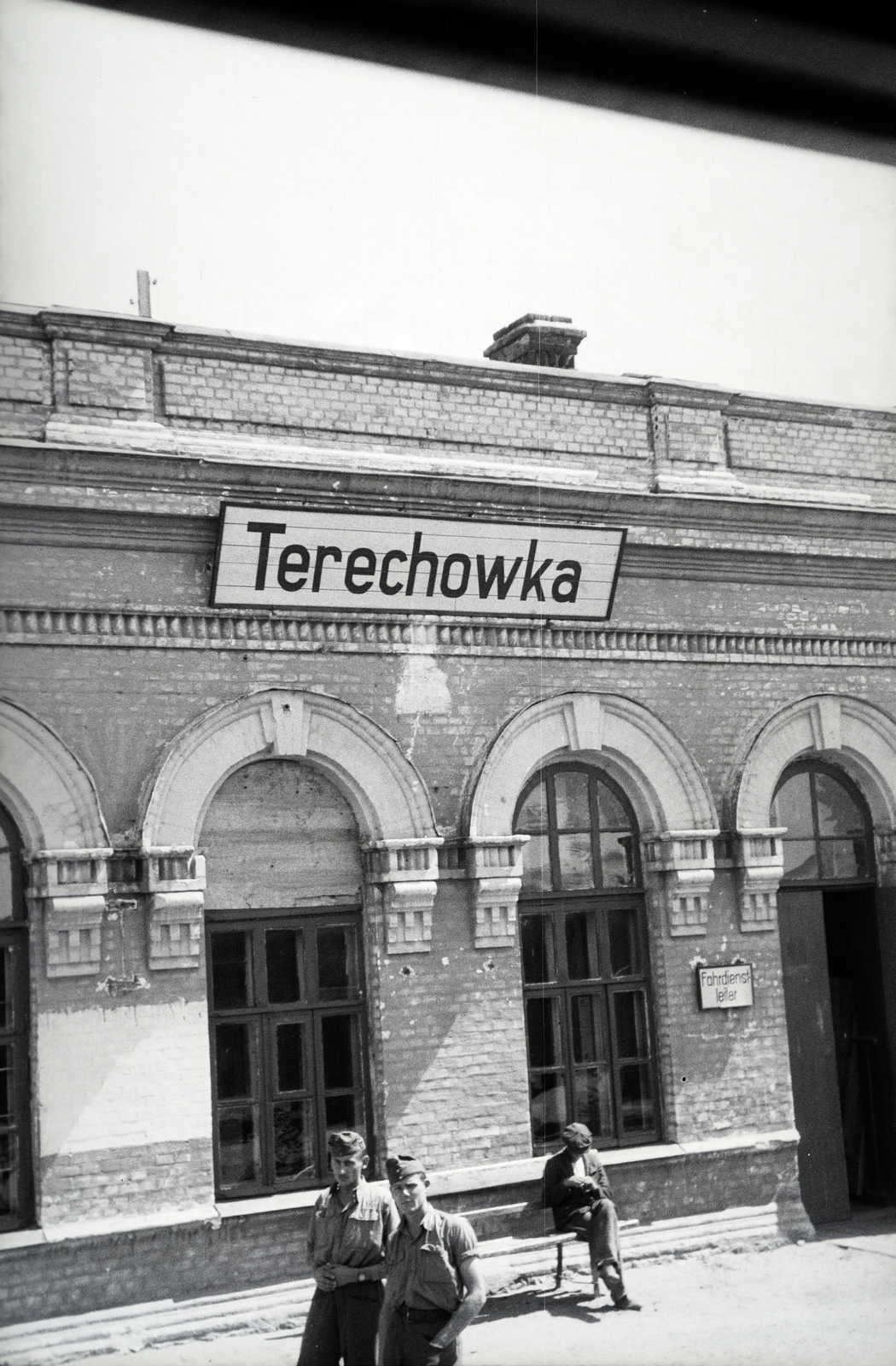 Belarus, Gomel, Cerahouka (ekkor Terechowka) vasútállomás., 1942, Reményi József, train station, Fortepan #257714