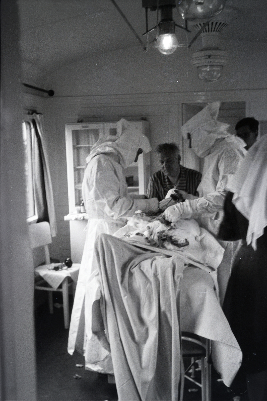 1942, Reményi József, hospital-train, surgery, Fortepan #257865