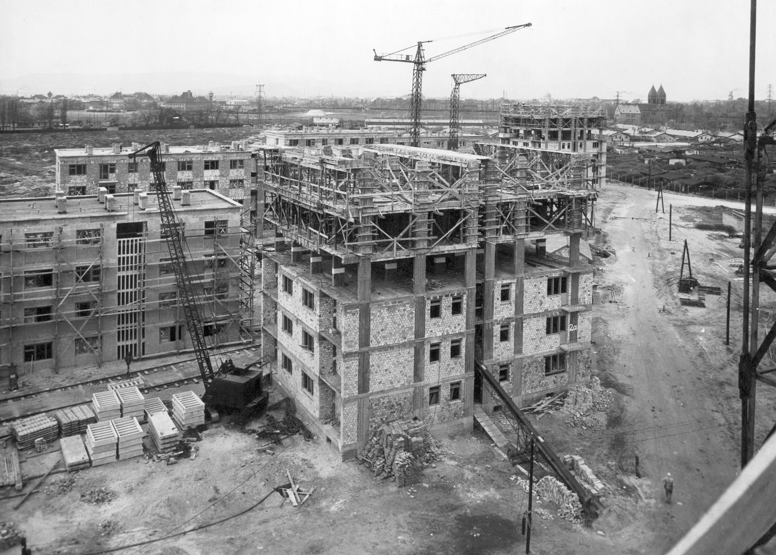 Hungary, Budapest IX., József Attila lakótelep, Hurok utca 3., 1959, Ferencvárosi Helytörténeti Gyűjtemény, construction, blocks, crane, Budapest, Fortepan #25801