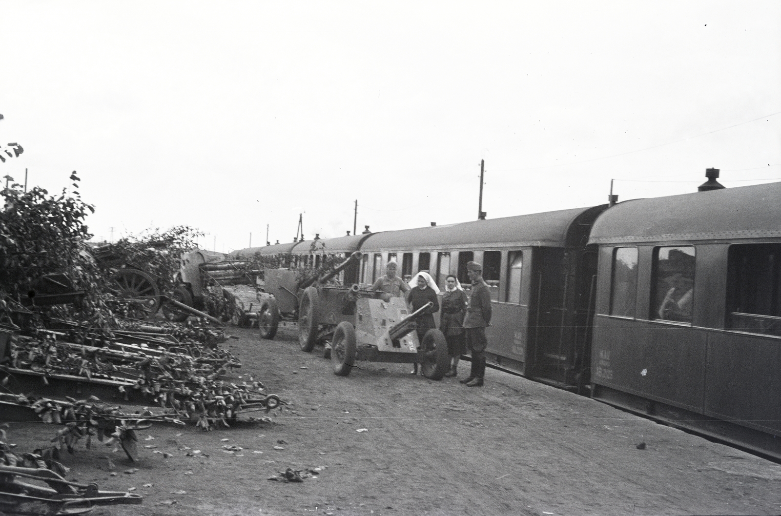 1942, Reményi József, assault gun, train, Fortepan #258042