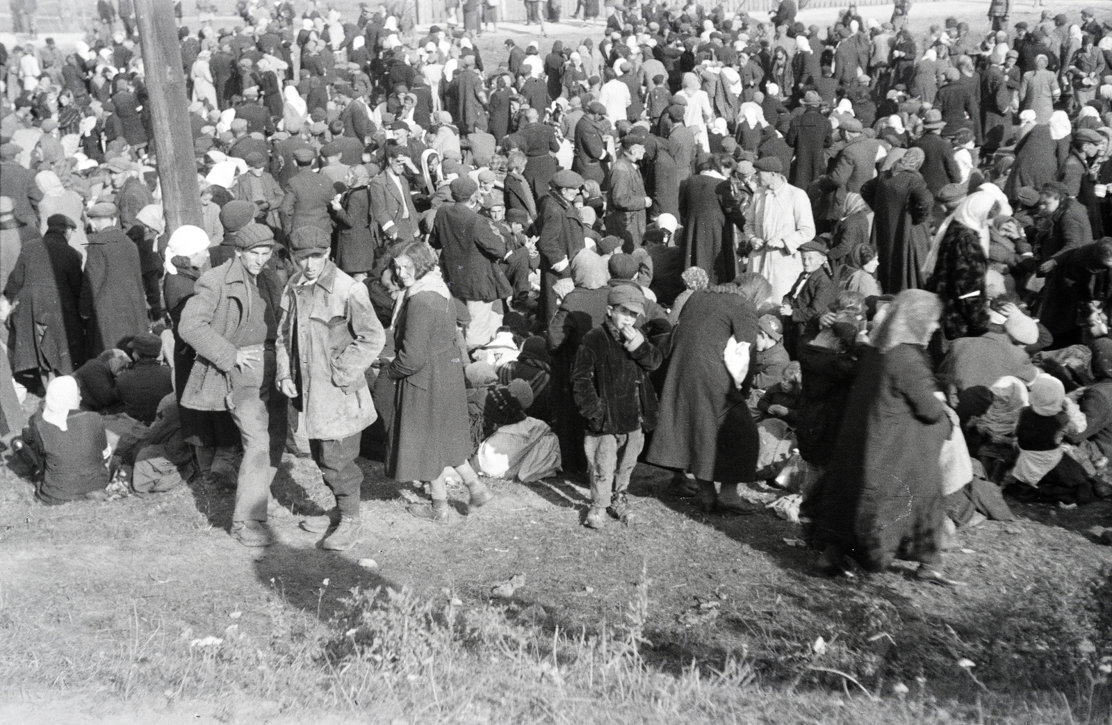 1942, Reményi József, tömeg, Fortepan #258194