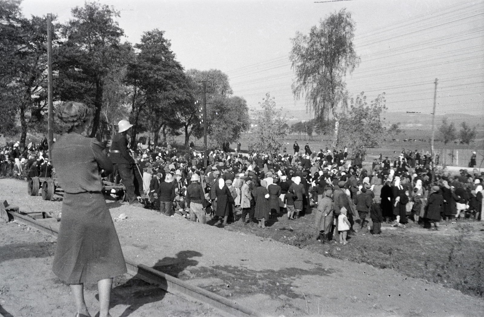 1942, Reményi József, tömeg, várakozás, Fortepan #258195