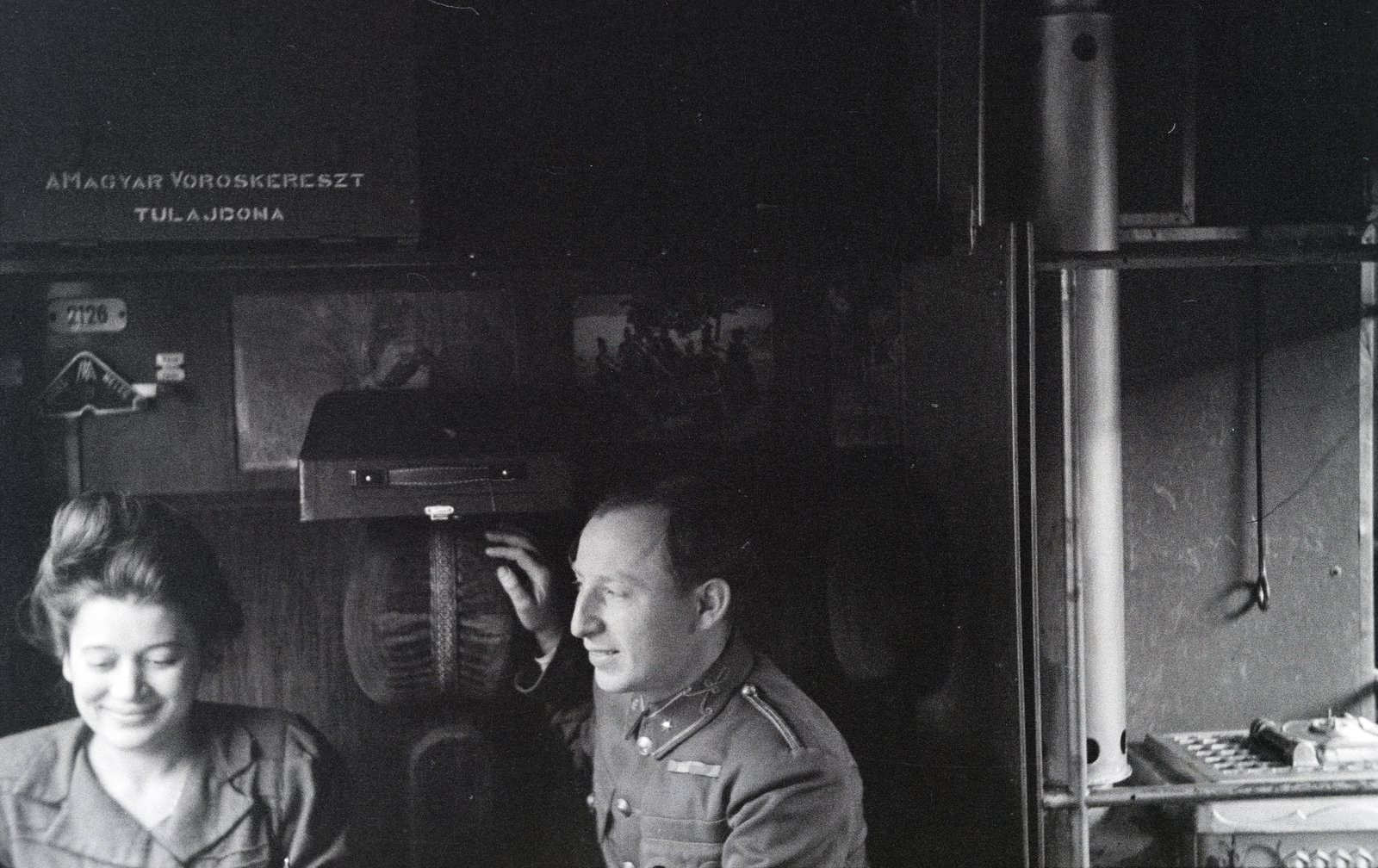 1942, Reményi József, kórházvonat, utastér, kép a képben, Fortepan #258208