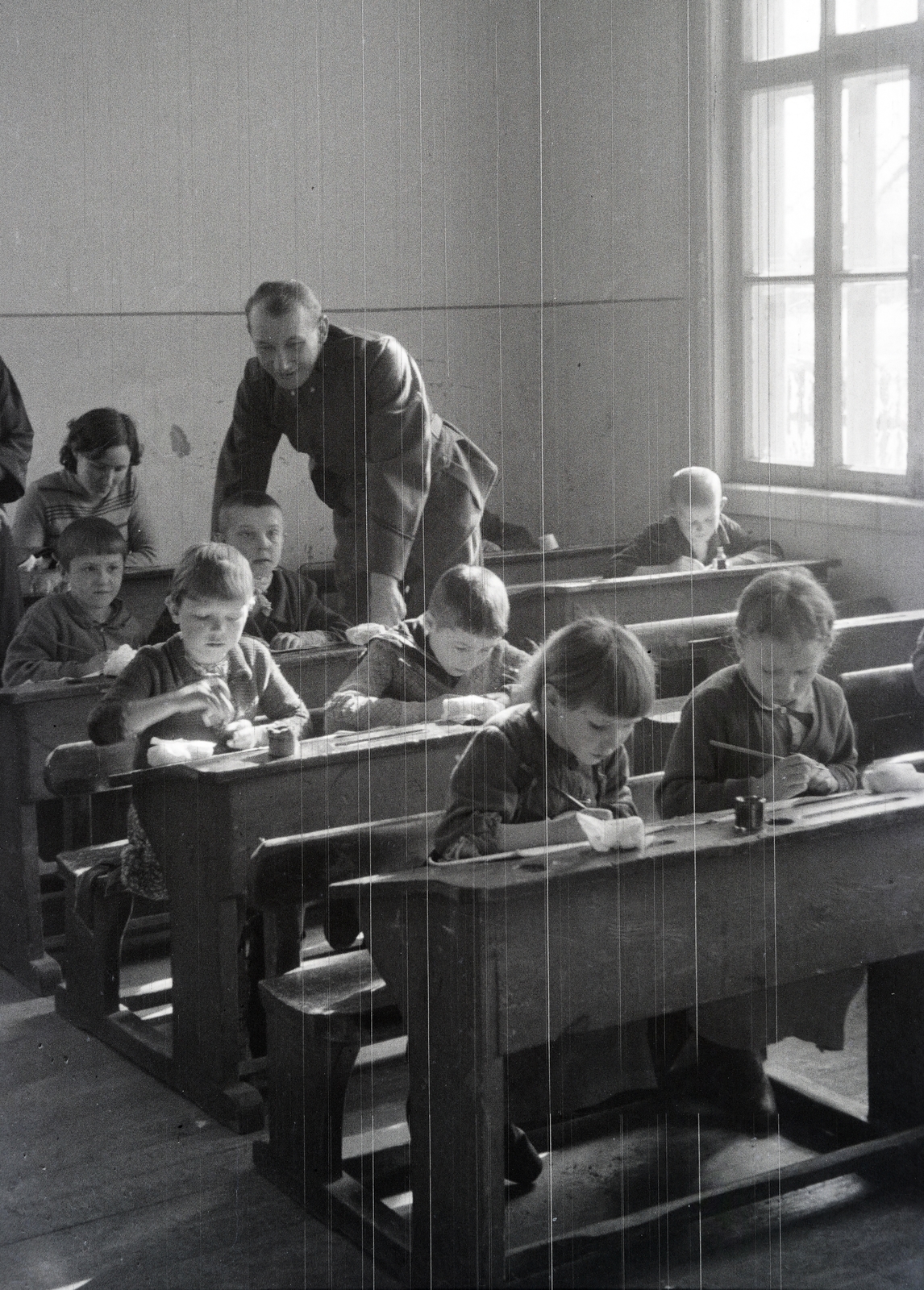 1942, Reményi József, classroom, learning, teacher, education, writing, Fortepan #258250