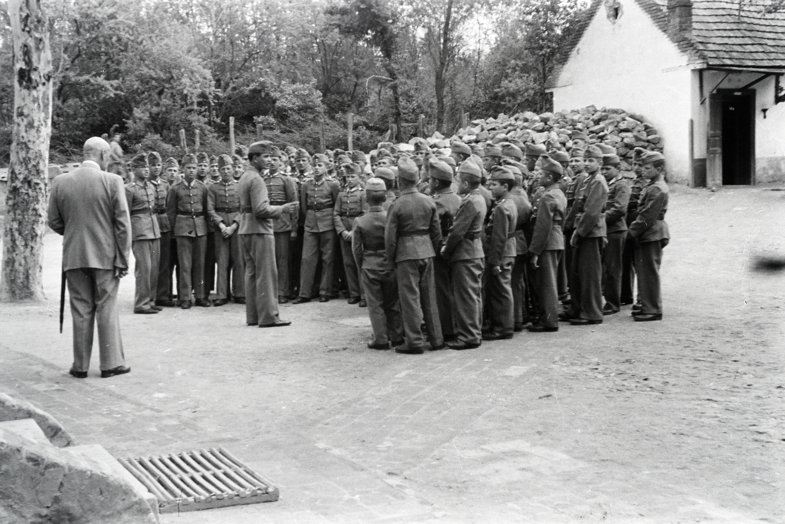 Hungary, kiképzésen résztvevő leventék., 1941, Reményi József, youth military organisation, kid, cadet, Fortepan #258336