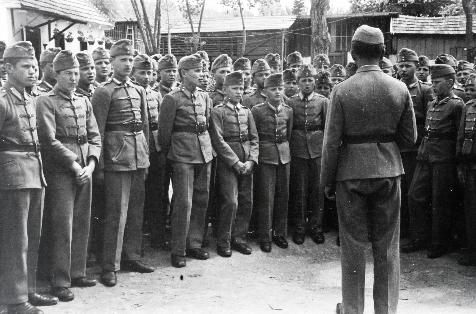 Hungary, kiképzésen résztvevő leventék., 1941, Reményi József, cadet, youth military organisation, kid, Best of, Fortepan #258337