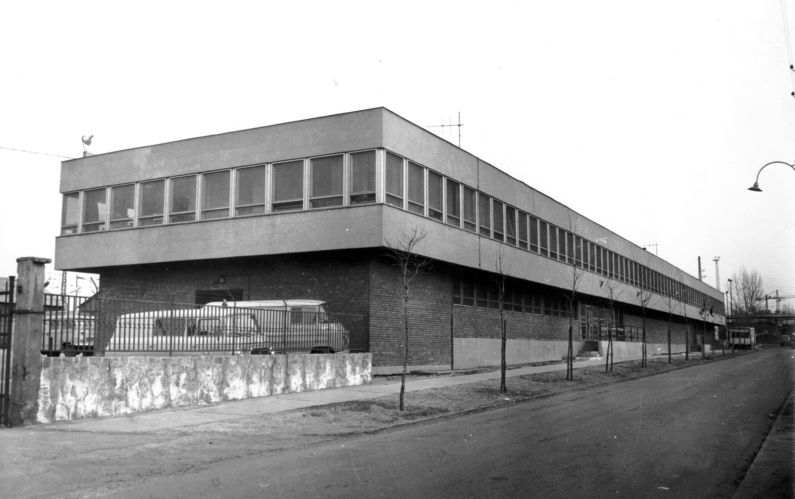 Hungary, Budapest IX., Koppány utca a Gubacsi út felől a Mester utca felé nézve., 1979, Ferencvárosi Helytörténeti Gyűjtemény, German brand, commercial vehicle, Barkas-brand, Zuk-brand, Robur-brand, Polish brand, Budapest, factory, Fortepan #25839