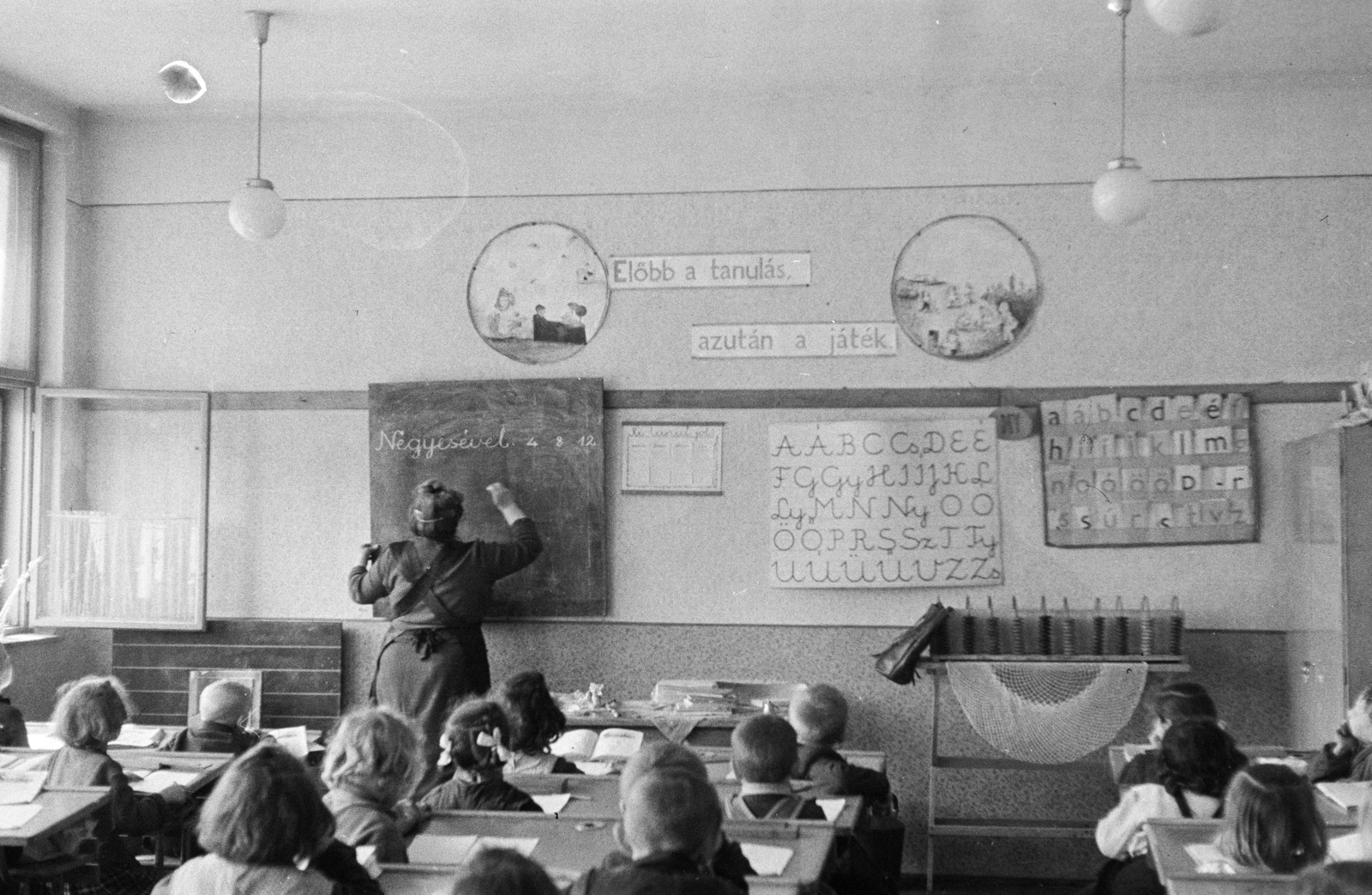 1965, Reményi József, board, classroom, writing exercise , back, Fortepan #258418