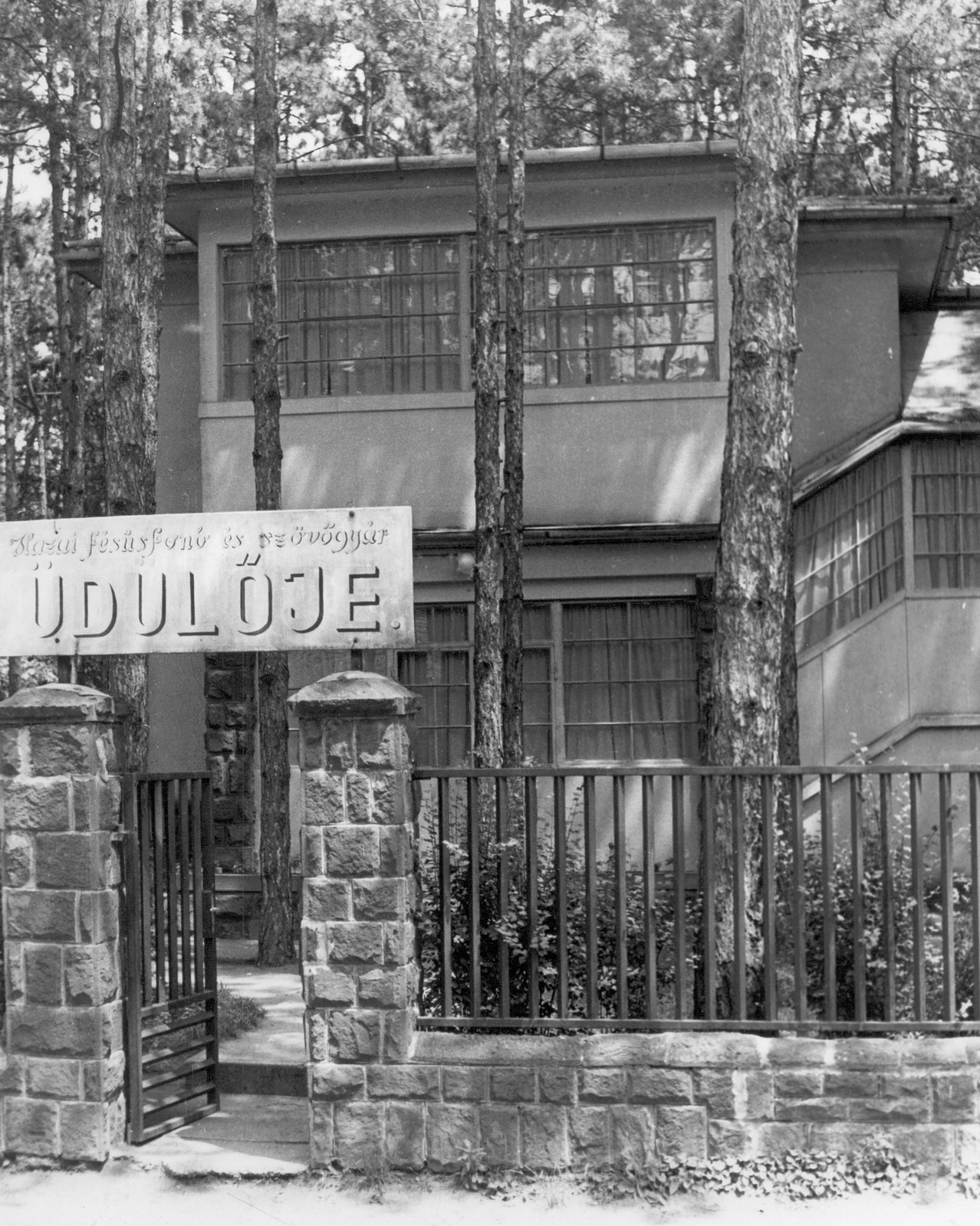Magyarország,Balaton, Siófok, Tamási Áron utca 2., a Hazai Fésűsfonó és Szövőgyár üdülője., 1975, Ferencvárosi Helytörténeti Gyűjtemény, üdülőhely, Fortepan #25849
