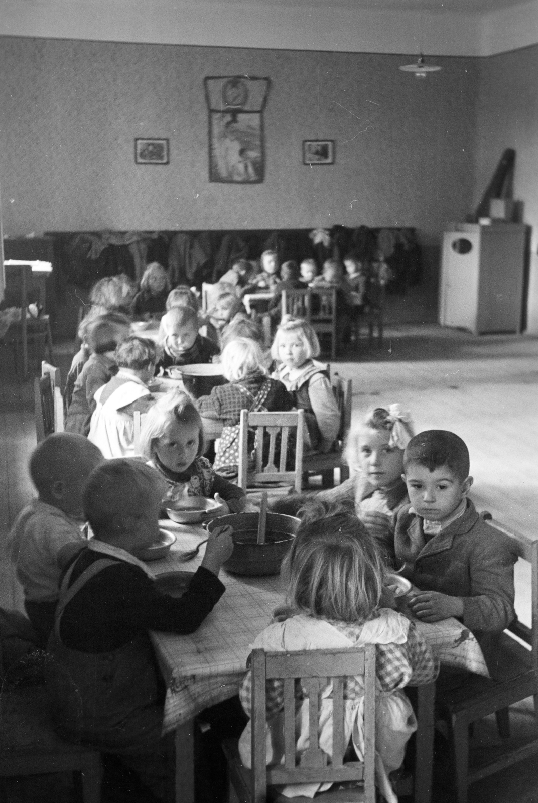 1955, Reményi József, kids, nursery, meal, Fortepan #258536