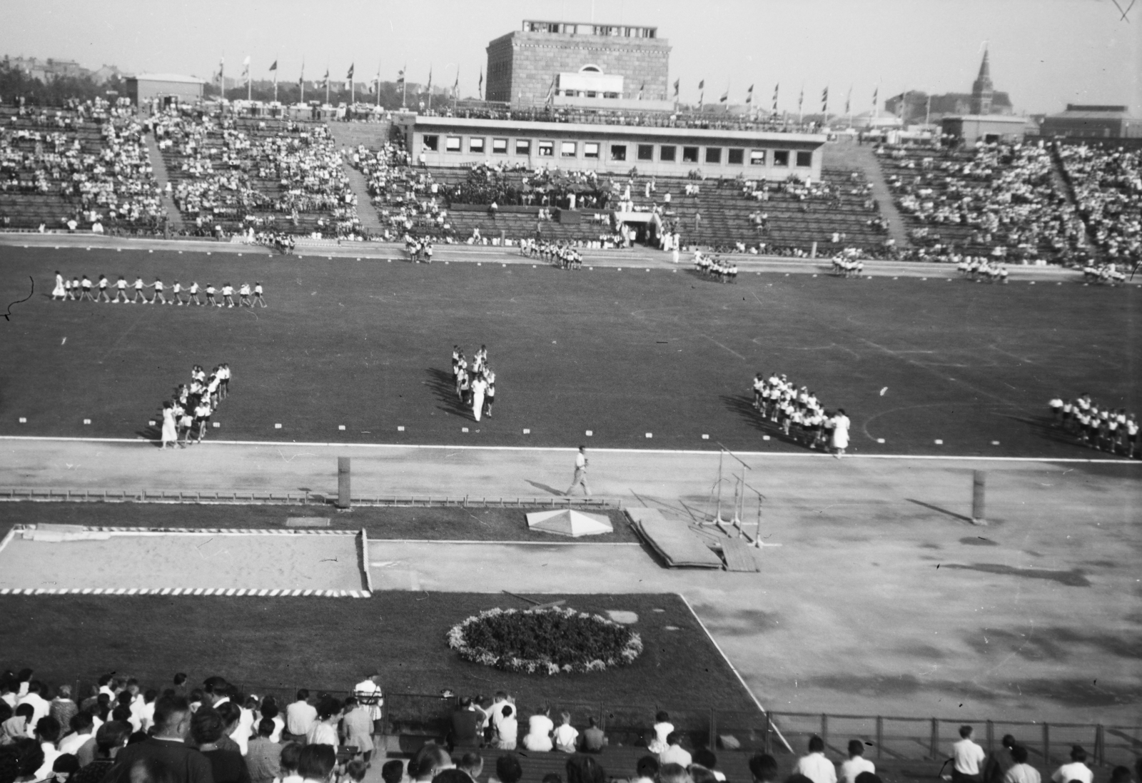 Hungary, Népstadion, Budapest XIV., 1958, Reményi József, festive, soccer field, Budapest, Fortepan #258706