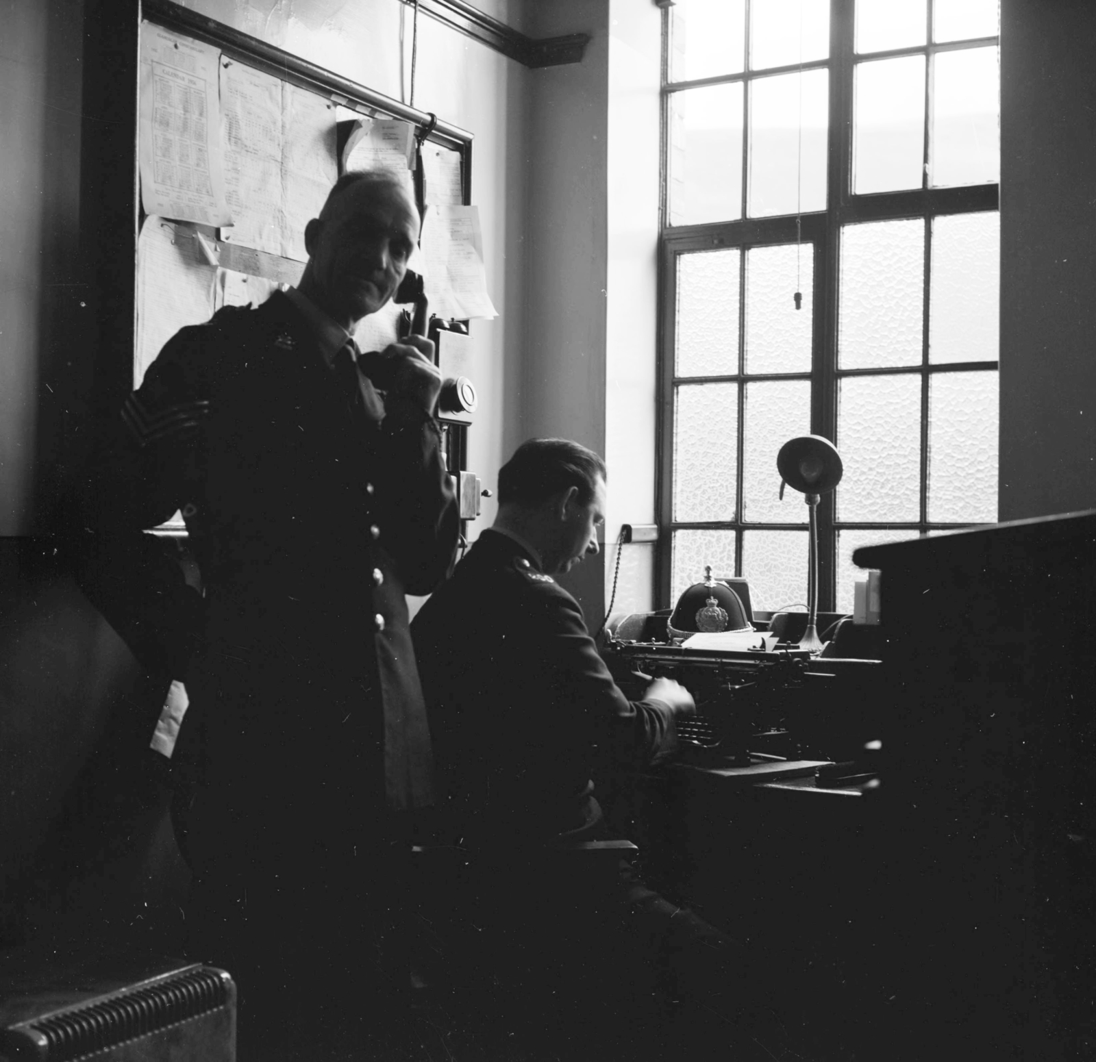 United Kingdom, 1956, UWM Libraries, photo aspect ratio: square, uniform, telephone, typewriter, officer, backlight, Fortepan #258880