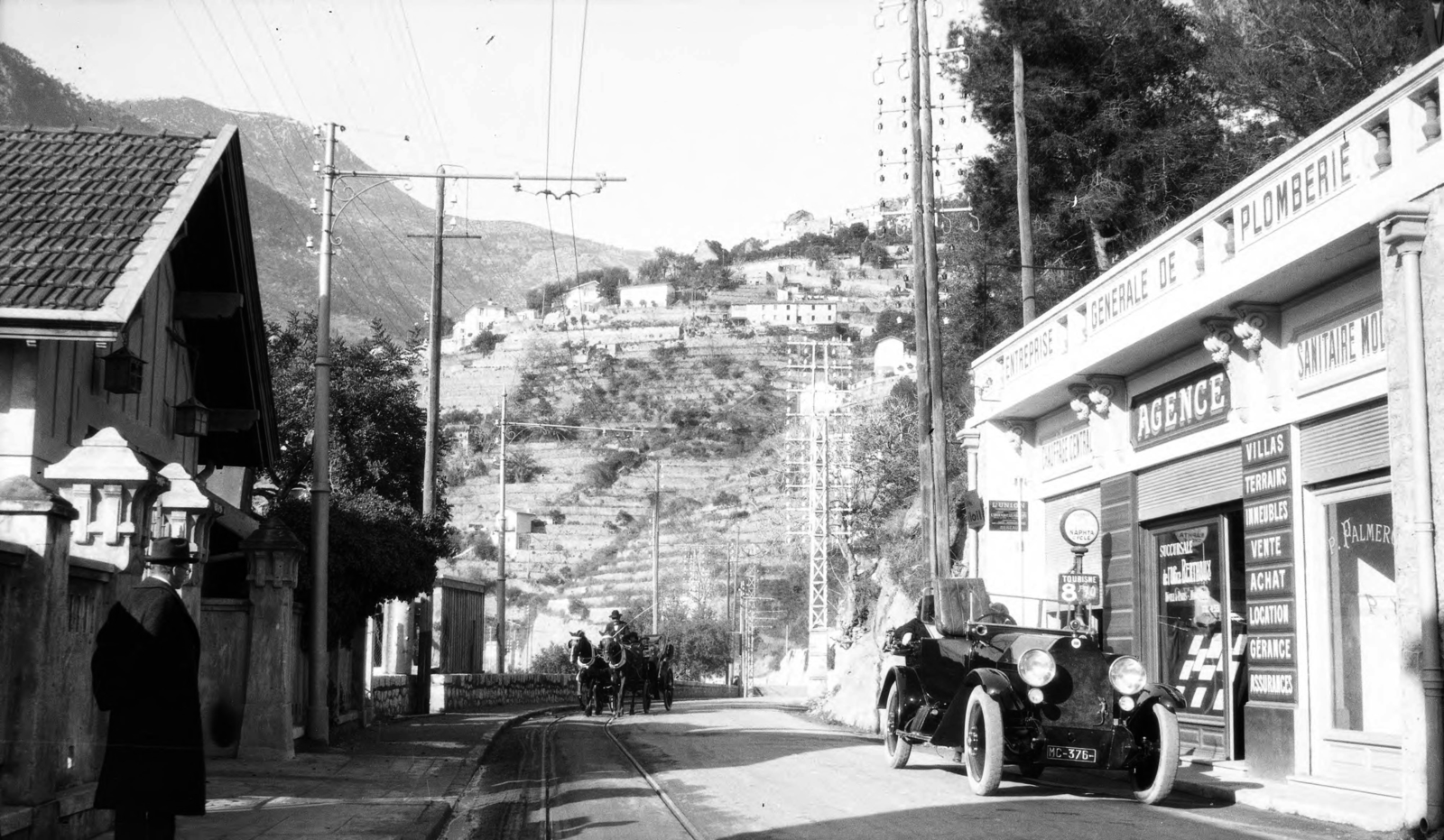 France, Roquebrune-Cap-Martin, 1924, UWM Libraries, automobile, gas station, Horse-drawn carriage, Fortepan #259230
