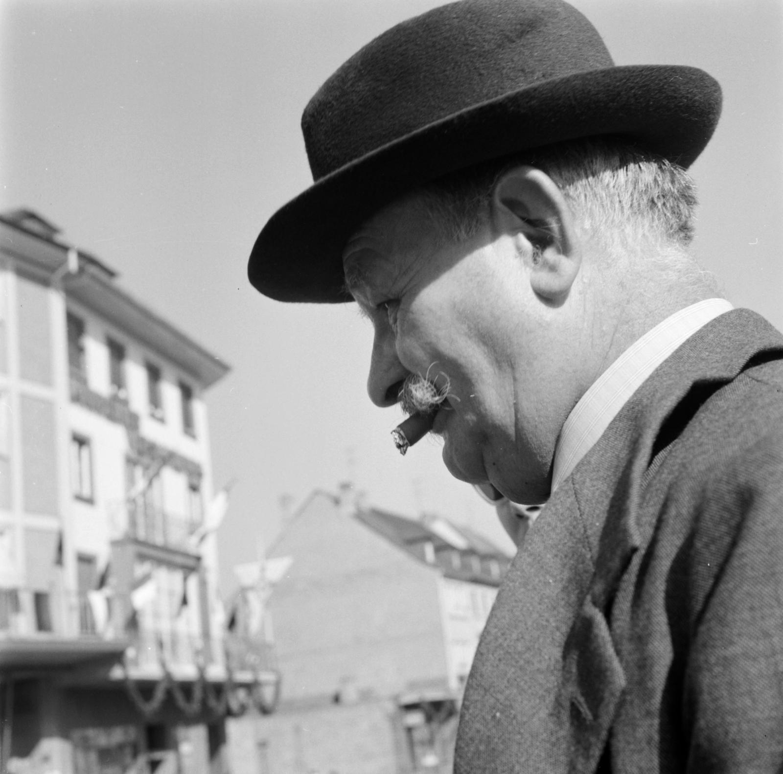 Germany, Marktplatz, szemben a két épület között a Färbergasse torkolata látszik., 1958, UWM Libraries, cigar, FRG, photo aspect ratio: square, Fortepan #259283