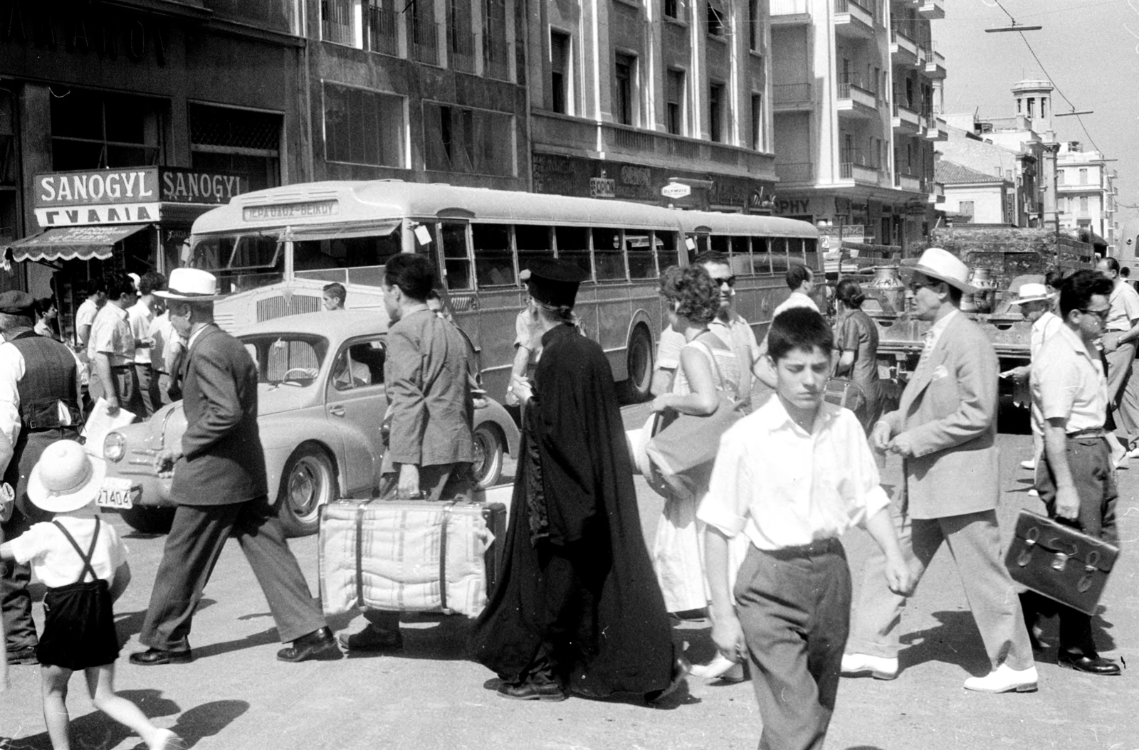 Greece, Athens, Agiu Konsztantinu., 1960, UWM Libraries, pedestrian, Fortepan #259445