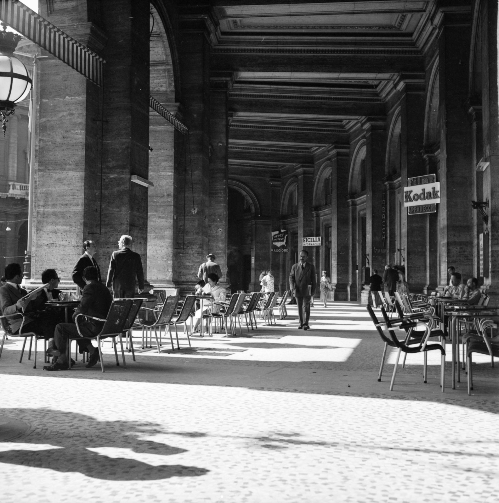 Italy, Rome, Piazza della Repubblica., 1959, UWM Libraries, terrace, Fortepan #259558