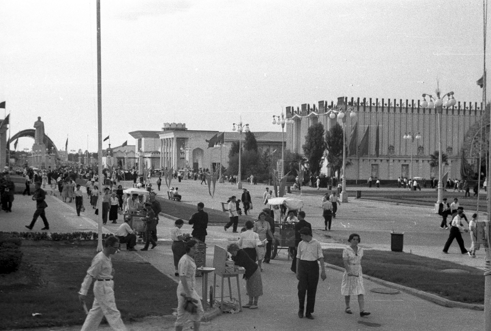 Russia, Moscow, Népgazdaság Eredményeinek Kiállítása (később Összoroszországi Kiállítási Központ)., 1939, UWM Libraries, Fortepan #259889