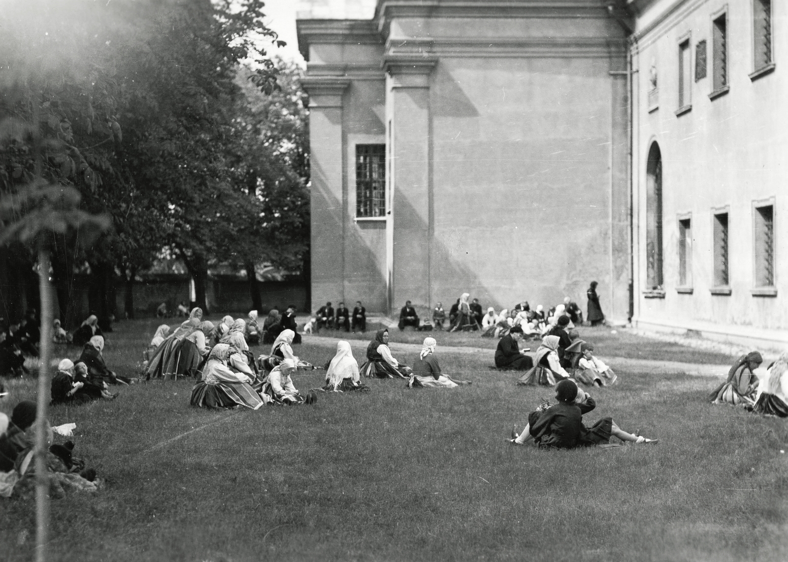 Poland, Łowicz, Nagyboldogasszony- és Szent Miklós-katedrális (Bazylika katedralna Wniebowzięcia Najświętszej Maryi Panny i św. Mikołaja)., 1934, UWM Libraries, Fortepan #260128