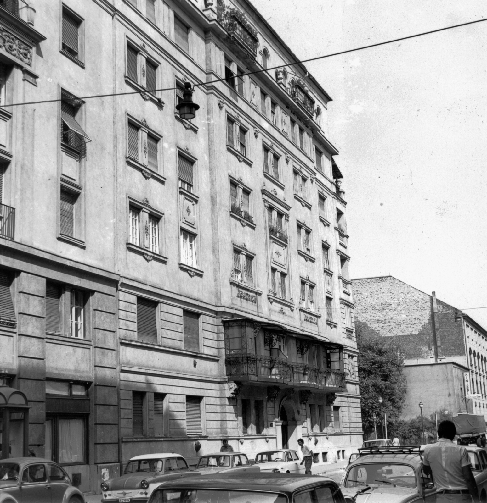 Hungary, Budapest IX., Kinizsi utca 22., a park után a Kinizsi mozi., 1974, Ferencvárosi Helytörténeti Gyűjtemény, Budapest, Fortepan #26013
