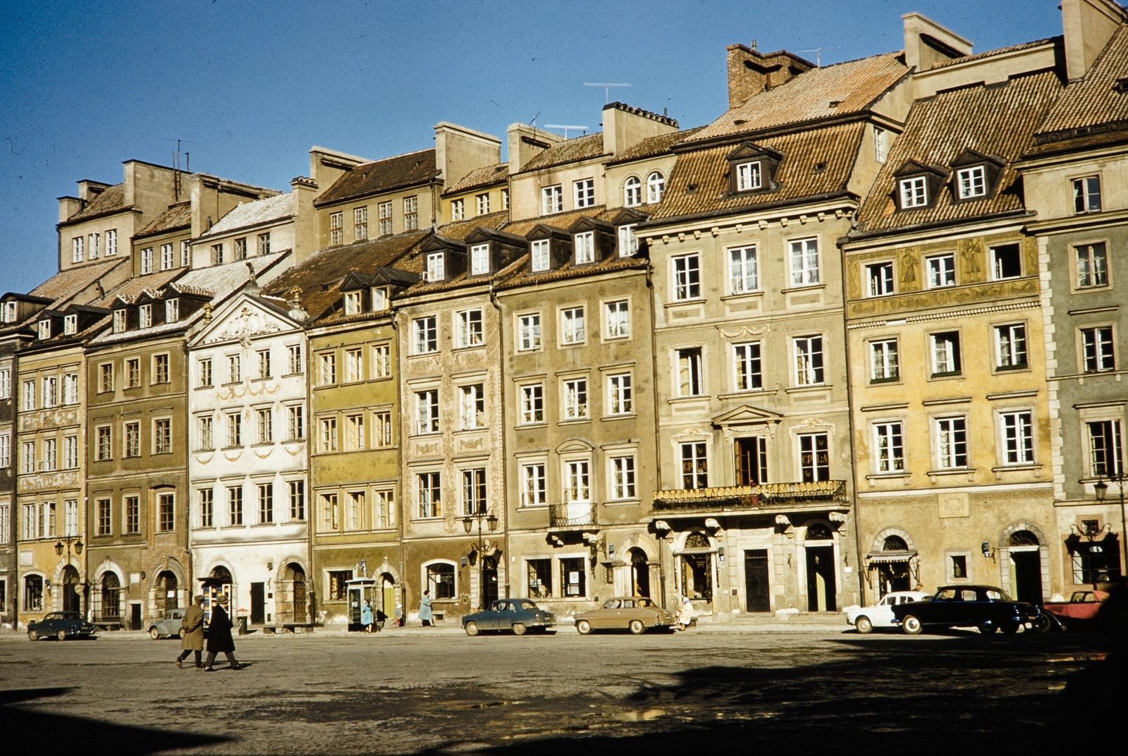 Lengyelország, Varsó, Óvárosi piactér (Rynek Starego Miasta)., 1960, UWM Libraries, Harrison Forman, színes, Fortepan #260259