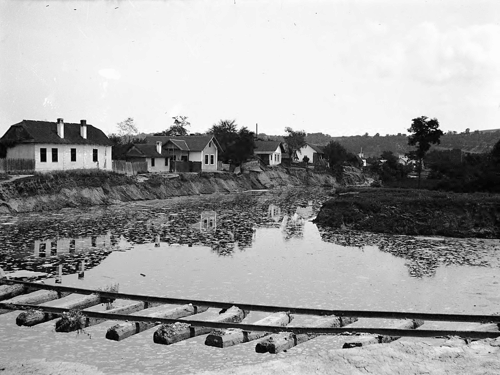 Romania,Transylvania, Ocna Mureș, árvízkárok a sóbánya környéki területen., 1913, UWM Libraries, rails, Fortepan #260478