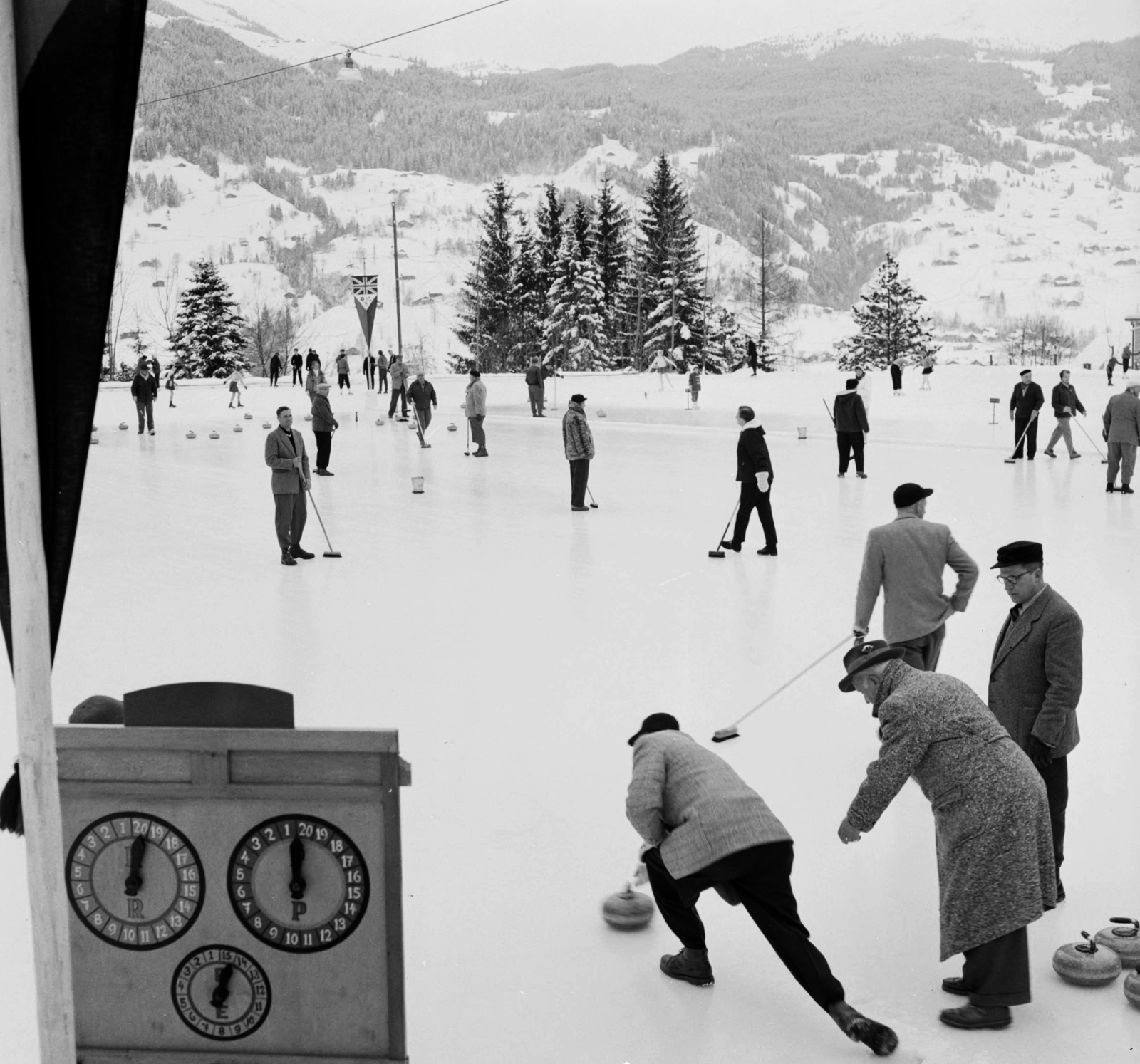 Switzerland, curlingpálya., 1958, UWM Libraries, photo aspect ratio: square, snowy landscape, Fortepan #260663