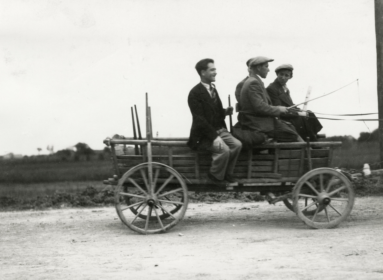 Ukrajna, Bolehiv, (ekkor Bolechów), szekéren utazó emberek a település határában., 1934, UWM Libraries, Boyd Louise Arner, Fortepan #260740