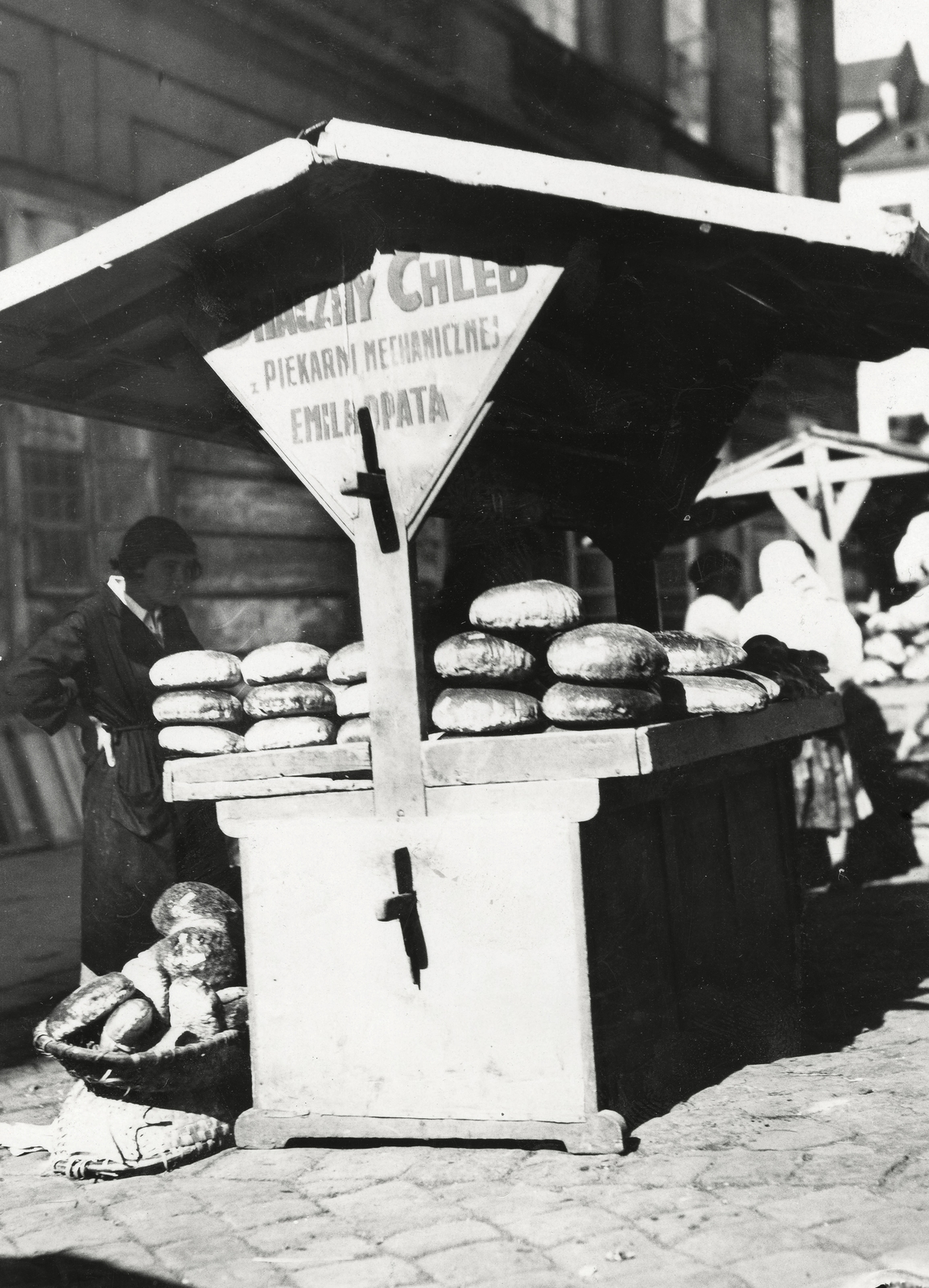 Ukraine, Lviv, Régi piactér (Rinok), 1934, UWM Libraries, loaf of bread, Fortepan #260796