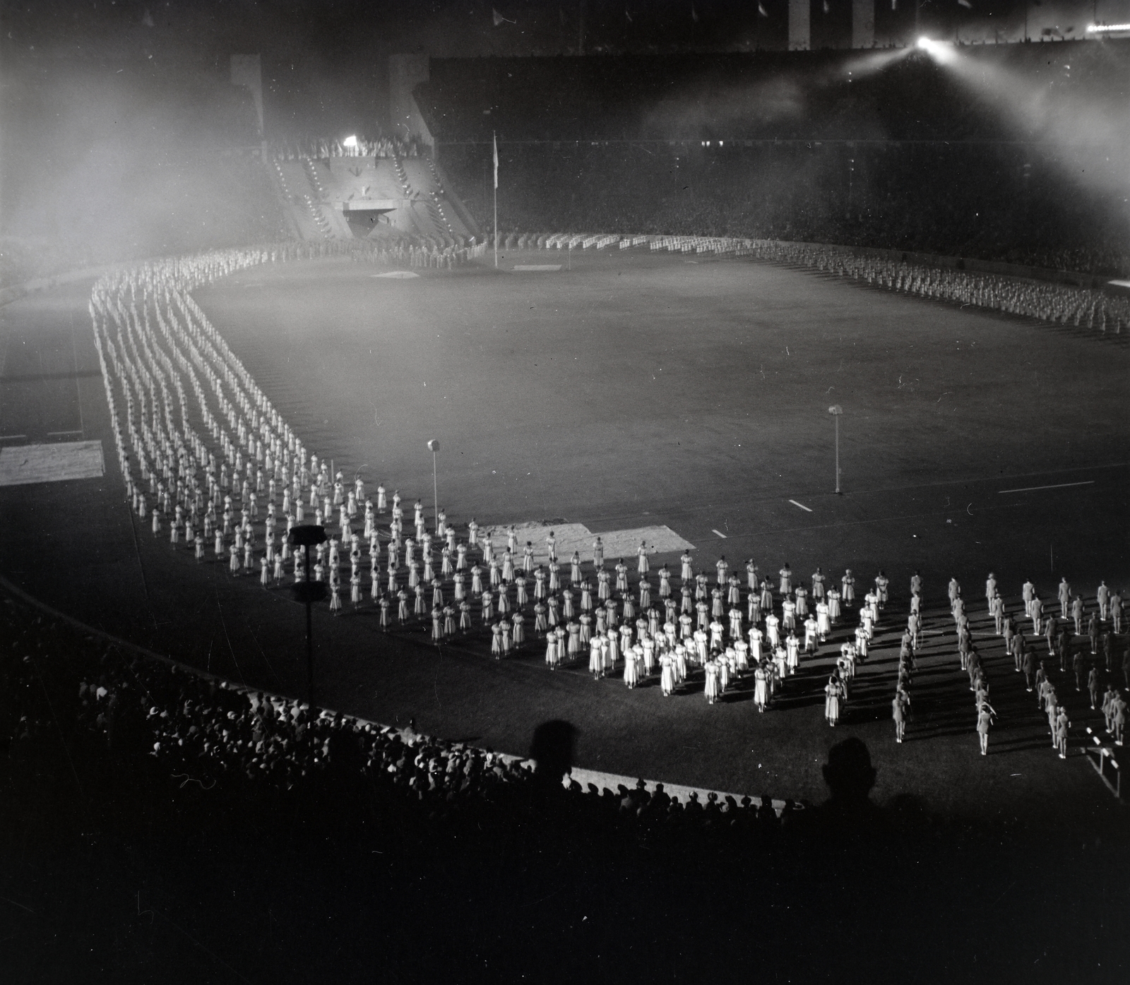 Germany, Berlin, Olimpiai Stadion, a XI. nyári olimpiai játékok záróünnepsége., 1936, Lőrincze Judit, Berlin Olympics, Olympics, stadium, Fortepan #26111