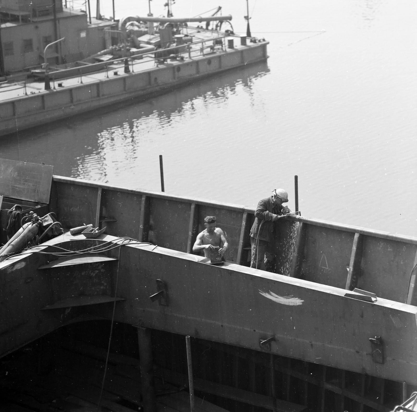 Hungary, Budapest XIII., a Magyar Hajó- és Darugyár Angyalföldi Gyáregysége., 1969, Faragó György, Budapest, Fortepan #261204
