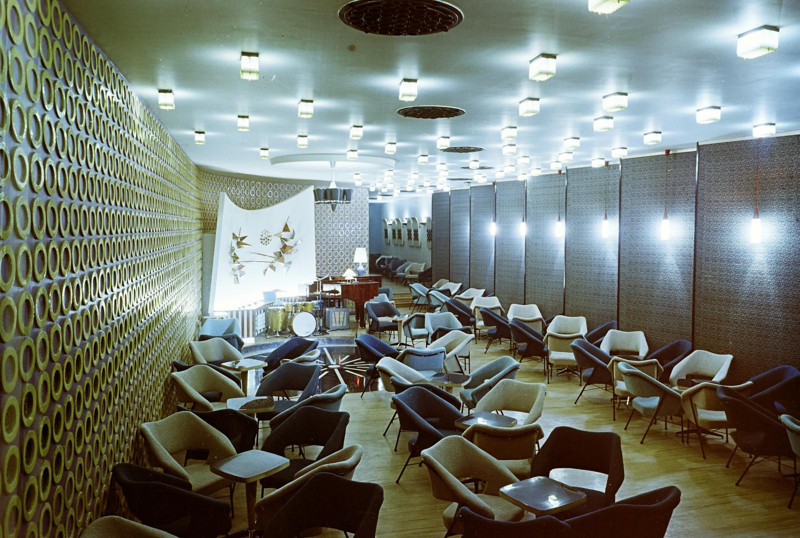 Hungary, Budapest VII., Erzsébet (Lenin) körút 49., Royal szálló, bár., 1962, Faragó György, Budapest, Fortepan #261232
