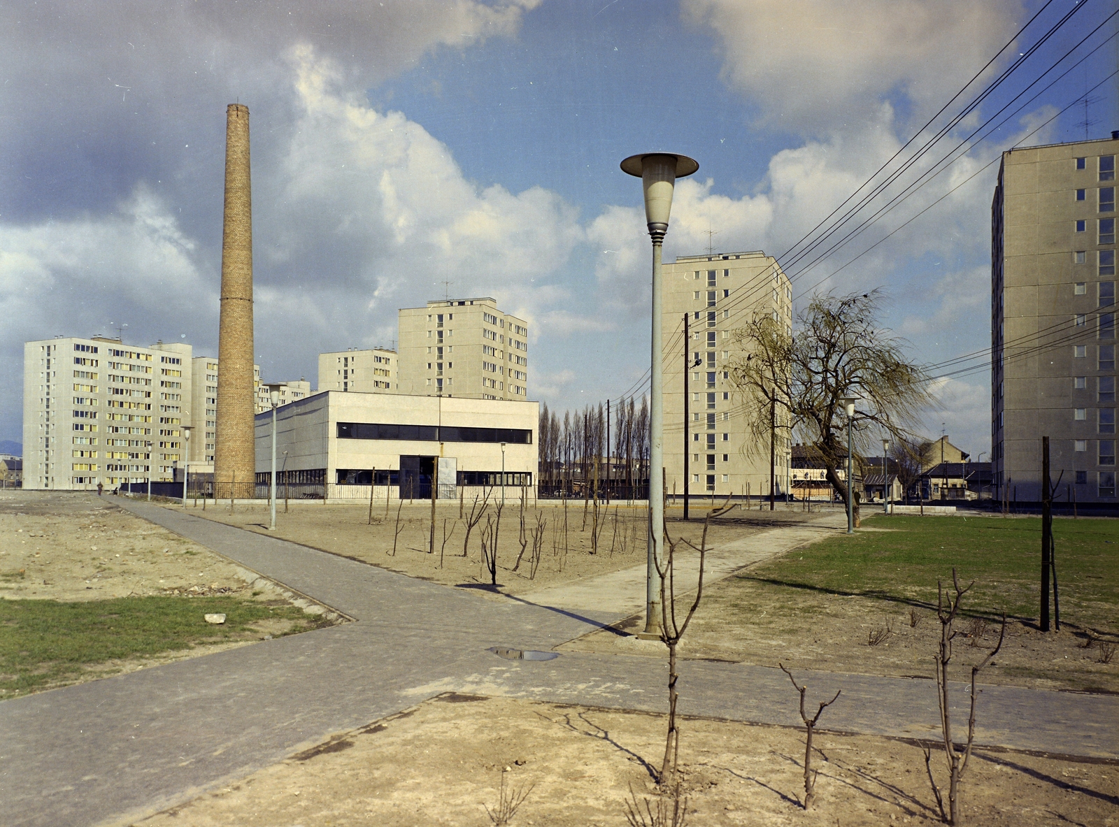 Magyarország, Budapest IV., Pozsonyi utcai lakótelep., 1971, Faragó György, Budapest, színes, Fortepan #261295