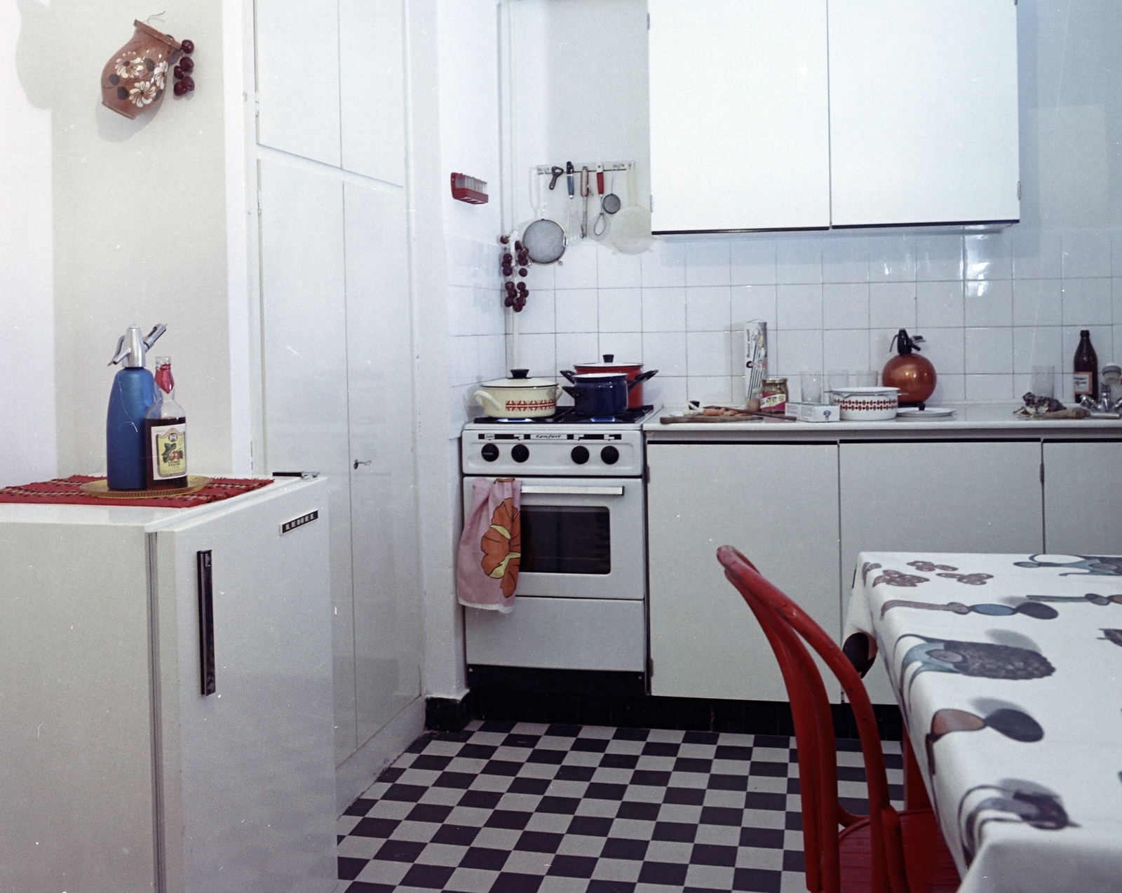 1974, Faragó György, kitchen, colorful, Fortepan #261335