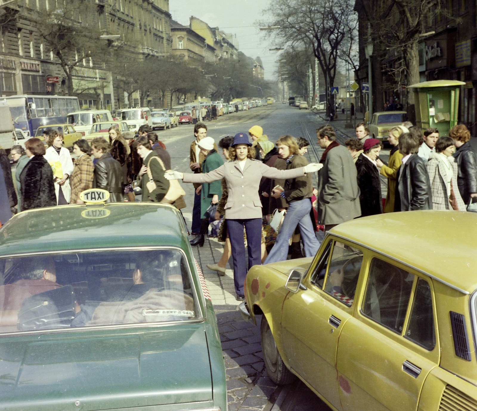 1977, Faragó György, taxicab, traffic, Fortepan #261436