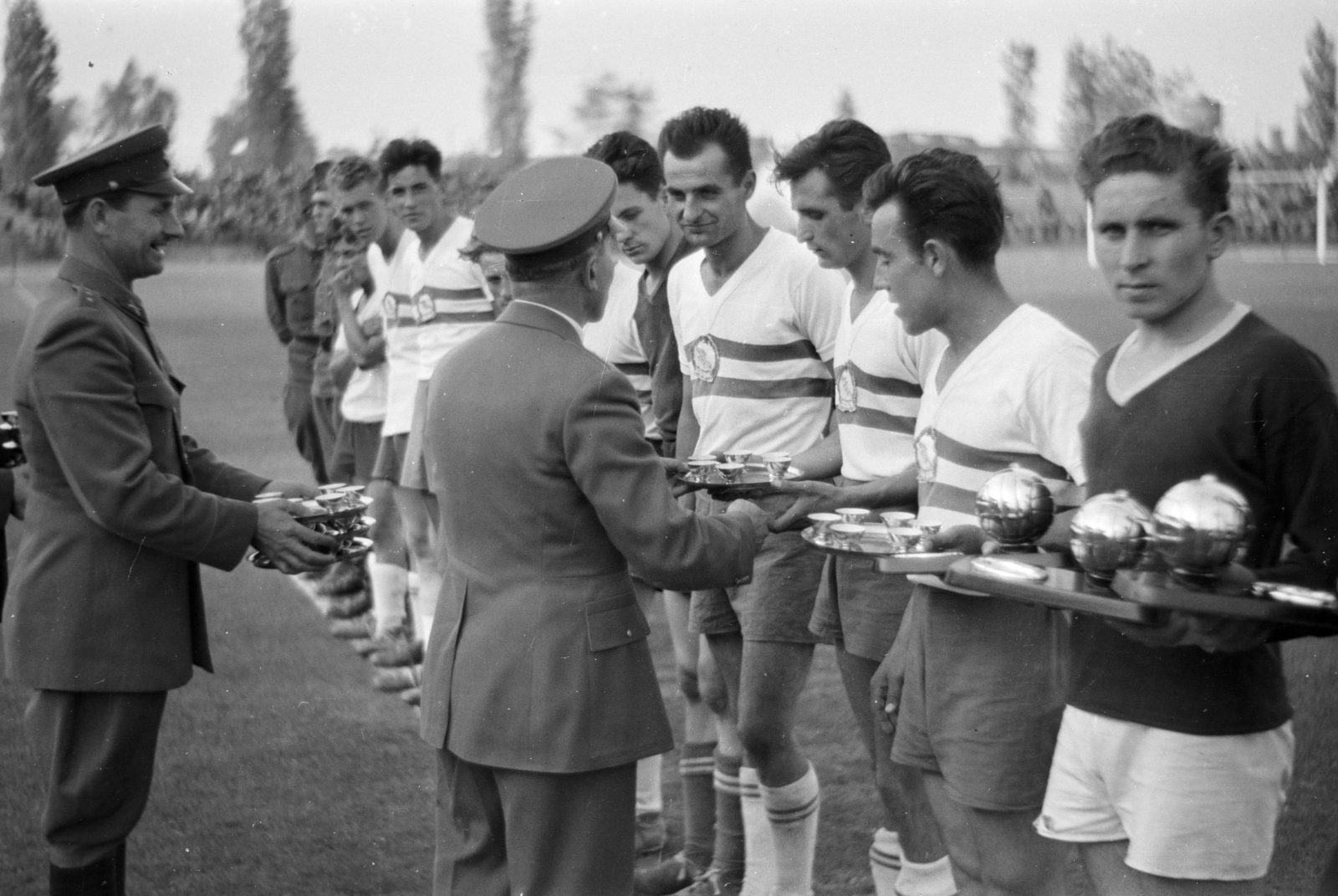 1958, Faragó György, futballcsapat, díj, Budapesti Honvéd, Fortepan #261772