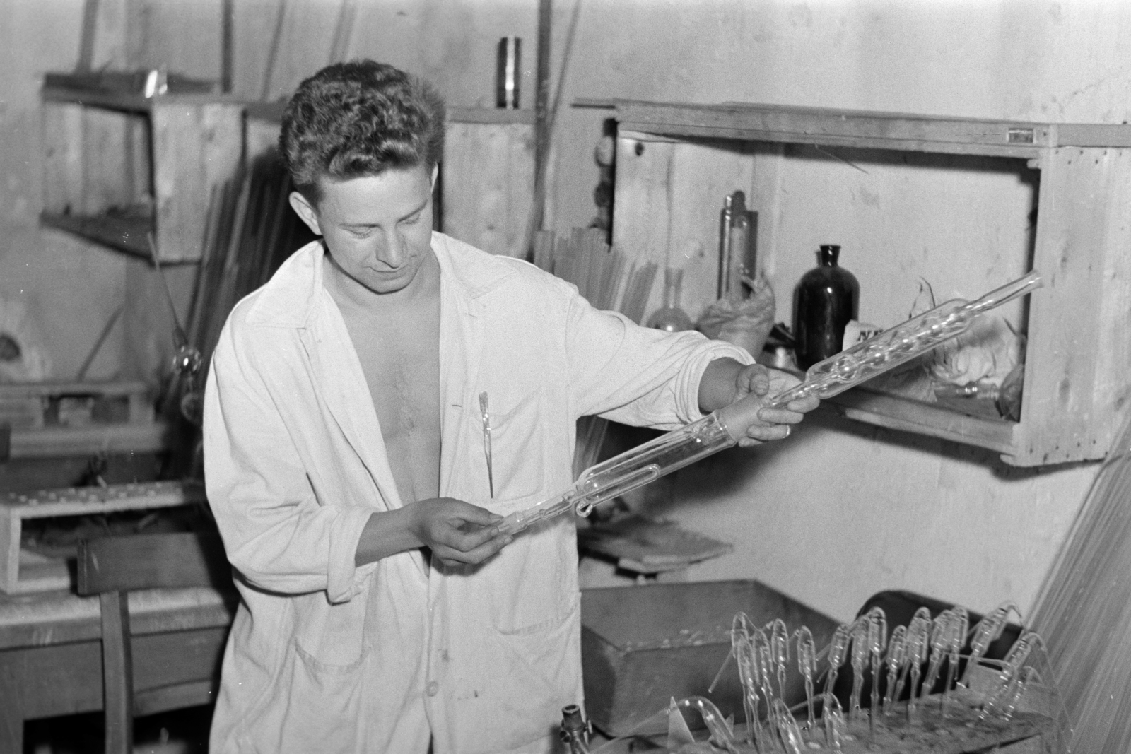1958, Faragó György, glass technician, Fortepan #261786