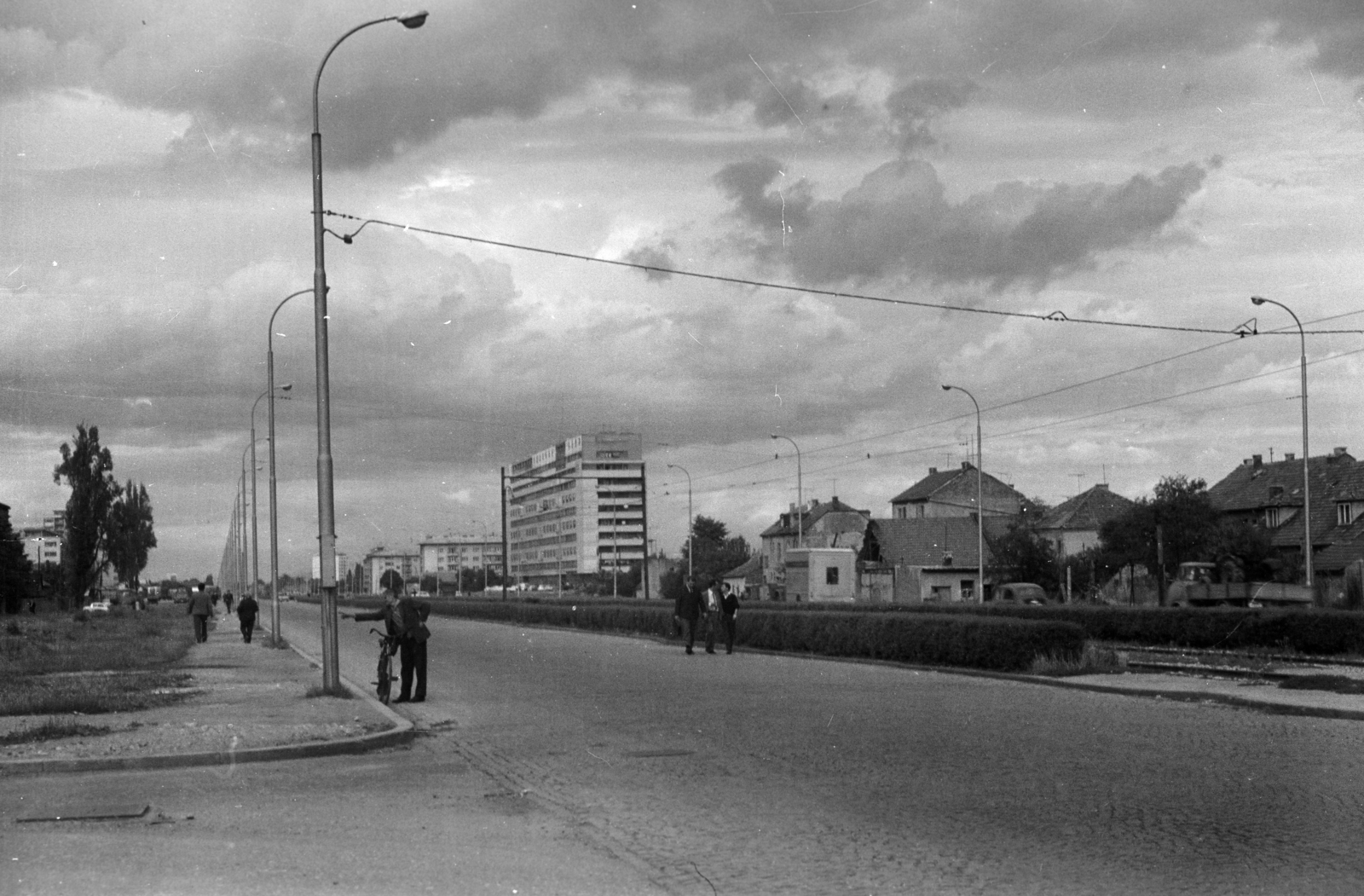 Horvátország, Zágráb, Ulica grada Vukovara (Ulica proleterskih brigada) a Trnjanska cesta felől nézve., 1968, Gyulai Gaál Krisztián, Jugoszlávia, Fortepan #262278