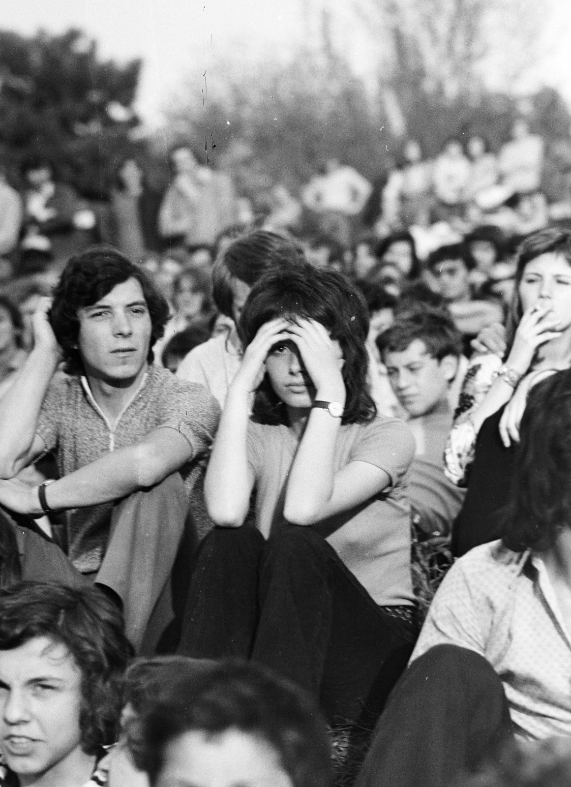 Hungary, Tabán, Budapest I., Hegyalja út - Sánc utca - Orom utca határolta terület, a május 1-i Mini-Syrius-LGT koncert közönsége., 1973, Gyulai Gaál Krisztián, Budapest, Fortepan #262590