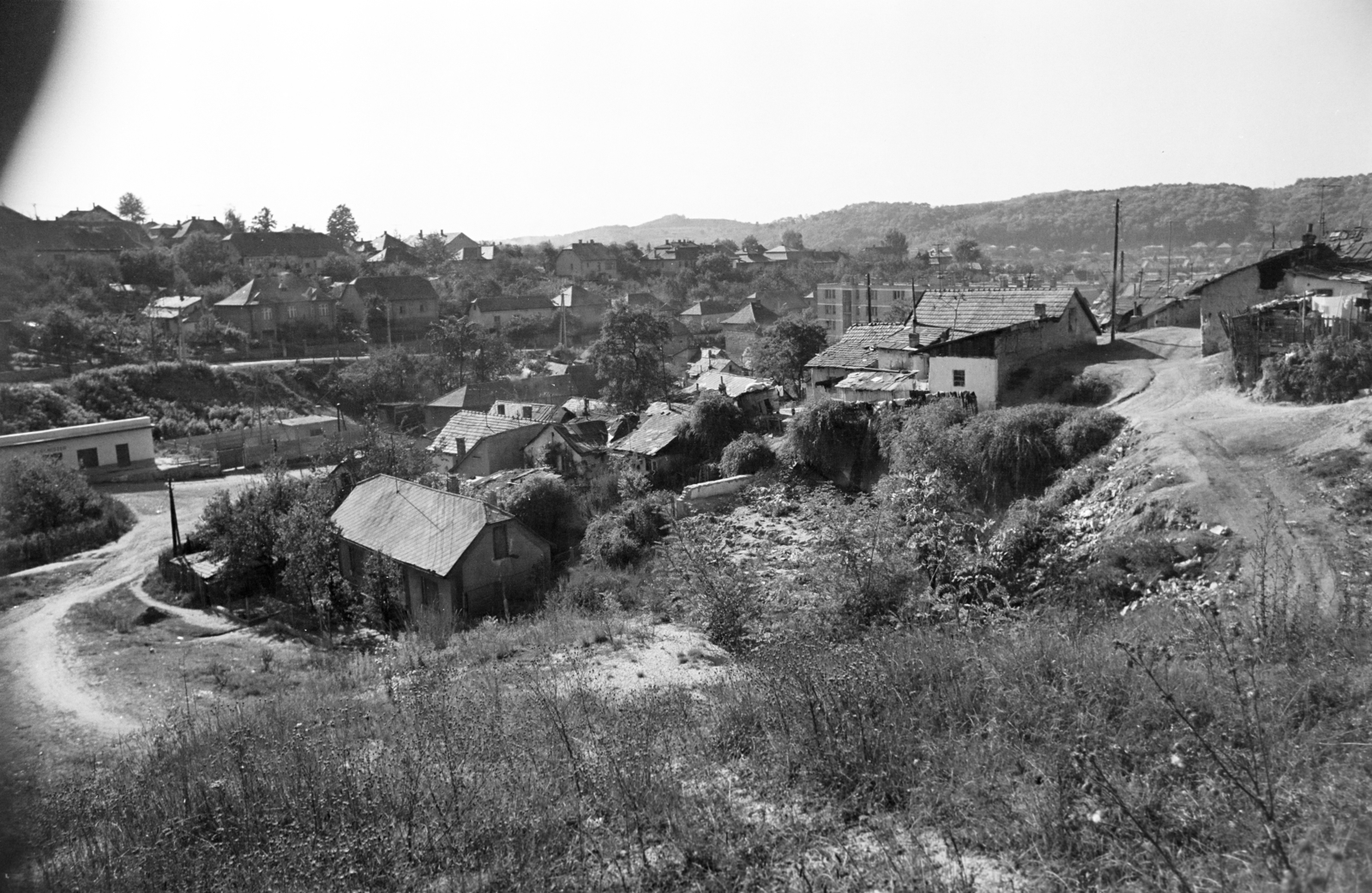 Hungary, Salgótarján, Pécskő út, a felvétel a pécskődombi (kopaszdombi) cigánytelepen készült., 1974, Gyulai Gaál Krisztián, Fortepan #262645