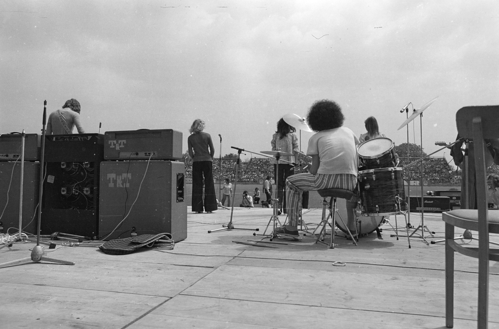 Hungary, Miskolc, DVTK-stadion, Rockfesztivál. Az Ex Vér együttes fellépése., 1973, Gyulai Gaál Krisztián, drum, striped dress, cymbal, Fortepan #262650