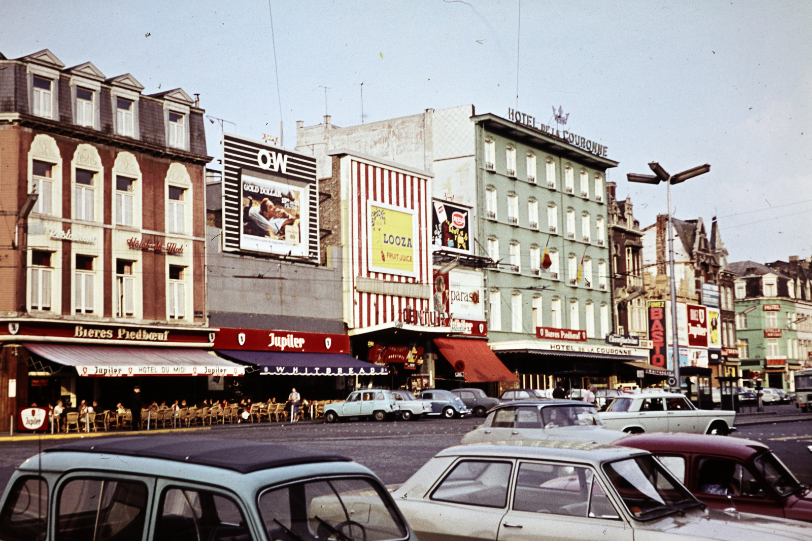 Belgium, Liège, Place des Guillemins, szemben a Hotel de la Couronne., 1963, Lehel Csaba és Jenő, colorful, Fortepan #263215
