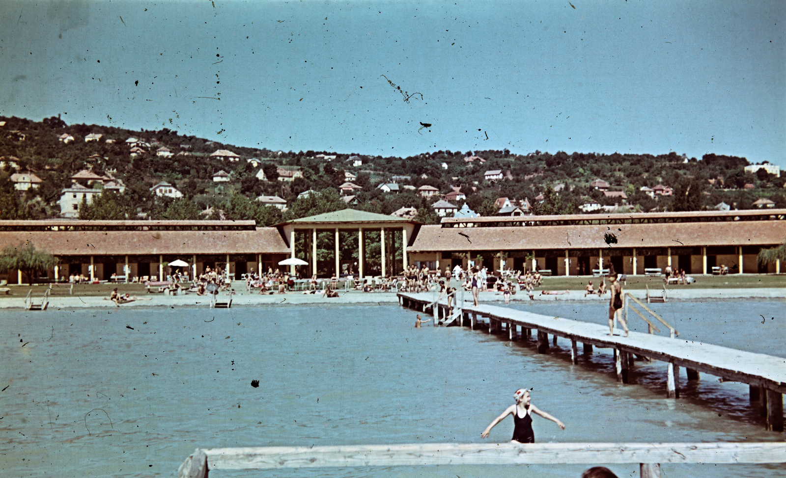 Hungary, Balatonalmádi, fövenyfürdő, strand., 1941, Kovács Györgyi, colorful, Fortepan #263360