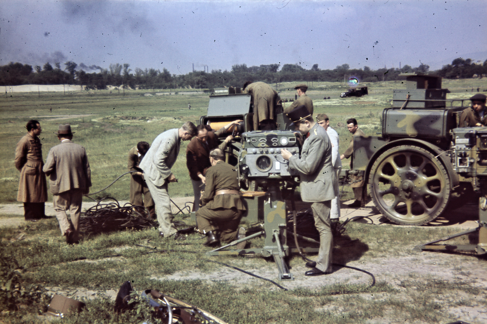 Hungary, Budapest IX., Lóversenytér dűlő az Üllői út és a Gyáli út között., 1940, Kovács Györgyi, Gamma-brand, colorful, air defense, fire control equipment, Budapest, Fortepan #263384