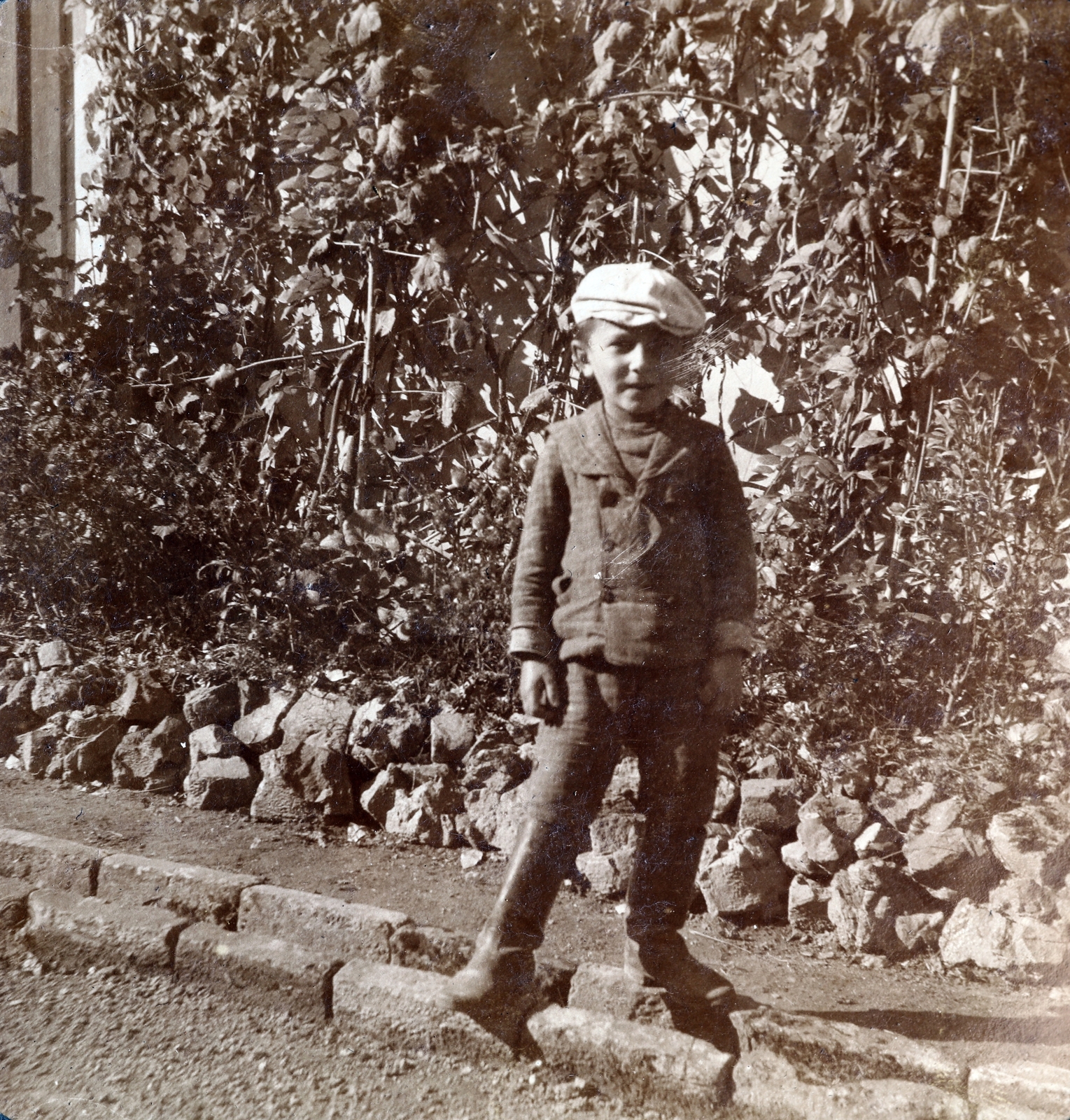 1914, Zichy kúria, Zala, cap, kid, boots, Fortepan #263618