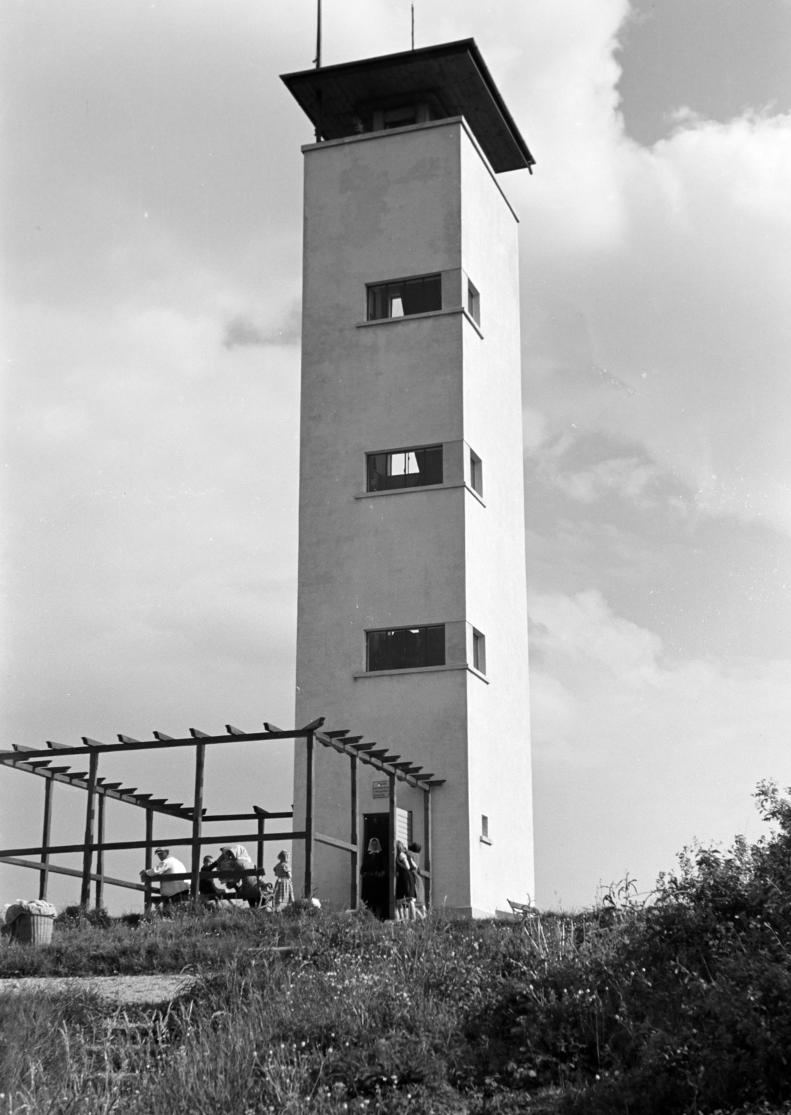 Magyarország, Szombathely, Olad (ekkor önálló, ma a város része), kilátó., 1938, Nagy István, Nagy József, modern építészet, Fortepan #264177