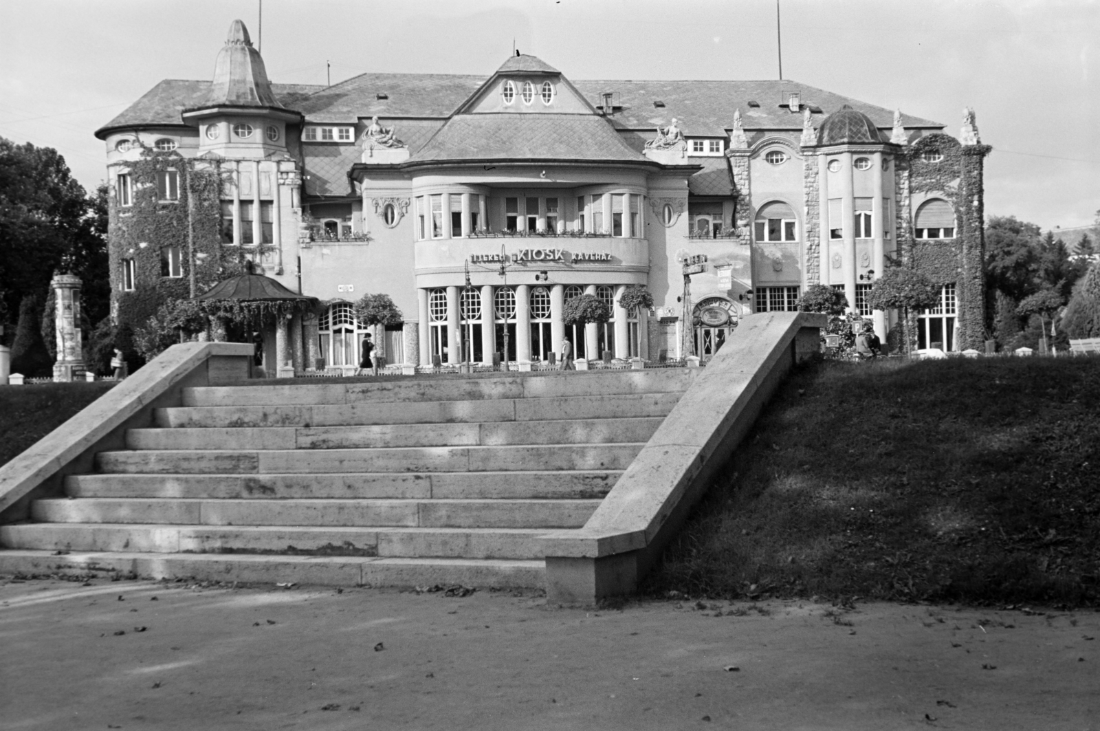 Magyarország, Győr, Radó-sziget, Kioszk., 1939, Nagy István, Nagy József, Fortepan #264304