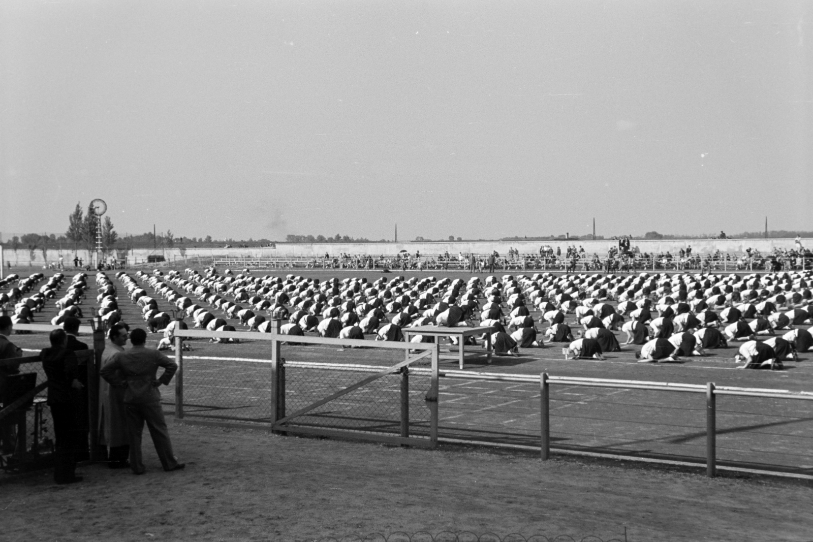 Hungary, Győr, ETO-sporttelep, győri népiskolák sport- és tornaünnepsége 1942. május 17-én, 1942, Nagy István, Fortepan #264491