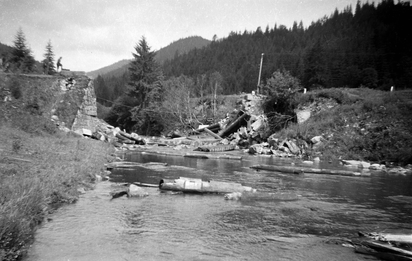 1942, Ladinek Viktor, ruins, bridge, war damage, Fortepan #264646