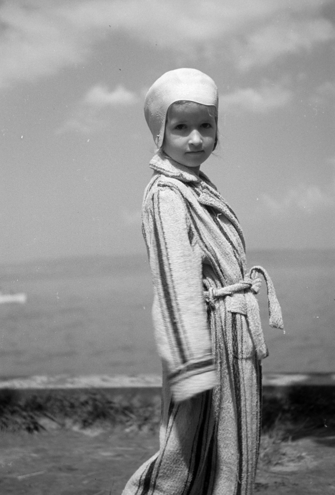 Hungary,Lake Balaton, 1959, Horváth József, bathing caps, kid, Fortepan #264821